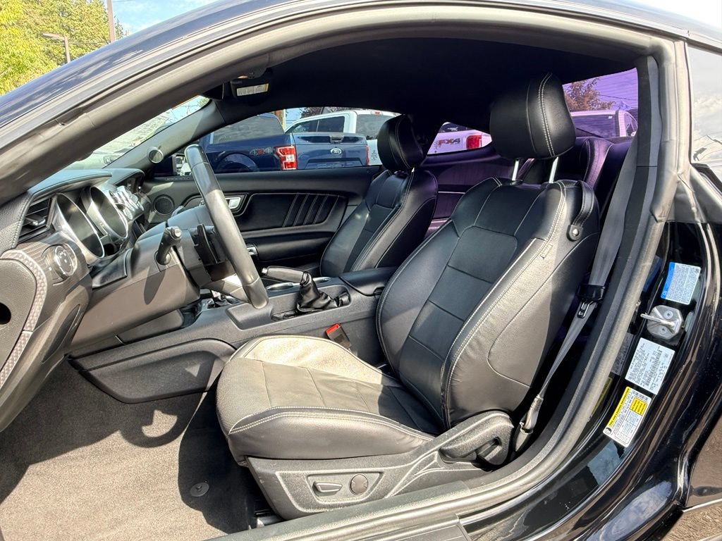 Used 2021 Ford Mustang GT Premium w/ GT Performance Package RWD image 20