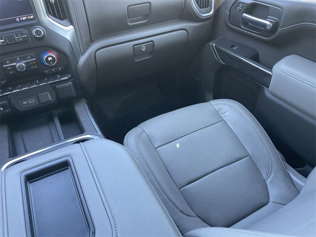 Used 2020 Chevrolet Silverado 2500 LTZ w/ LTZ Premium Package image 6