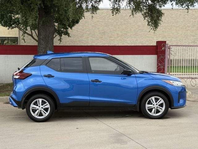 Used 2024 Nissan Kicks S w/ Interior Electronics Package FWD image 3