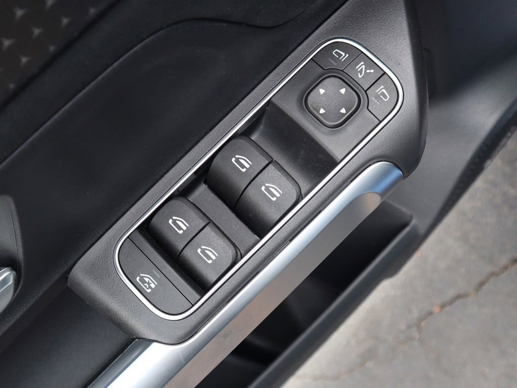 Certified 2024 Mercedes-Benz GLB 250 image 18