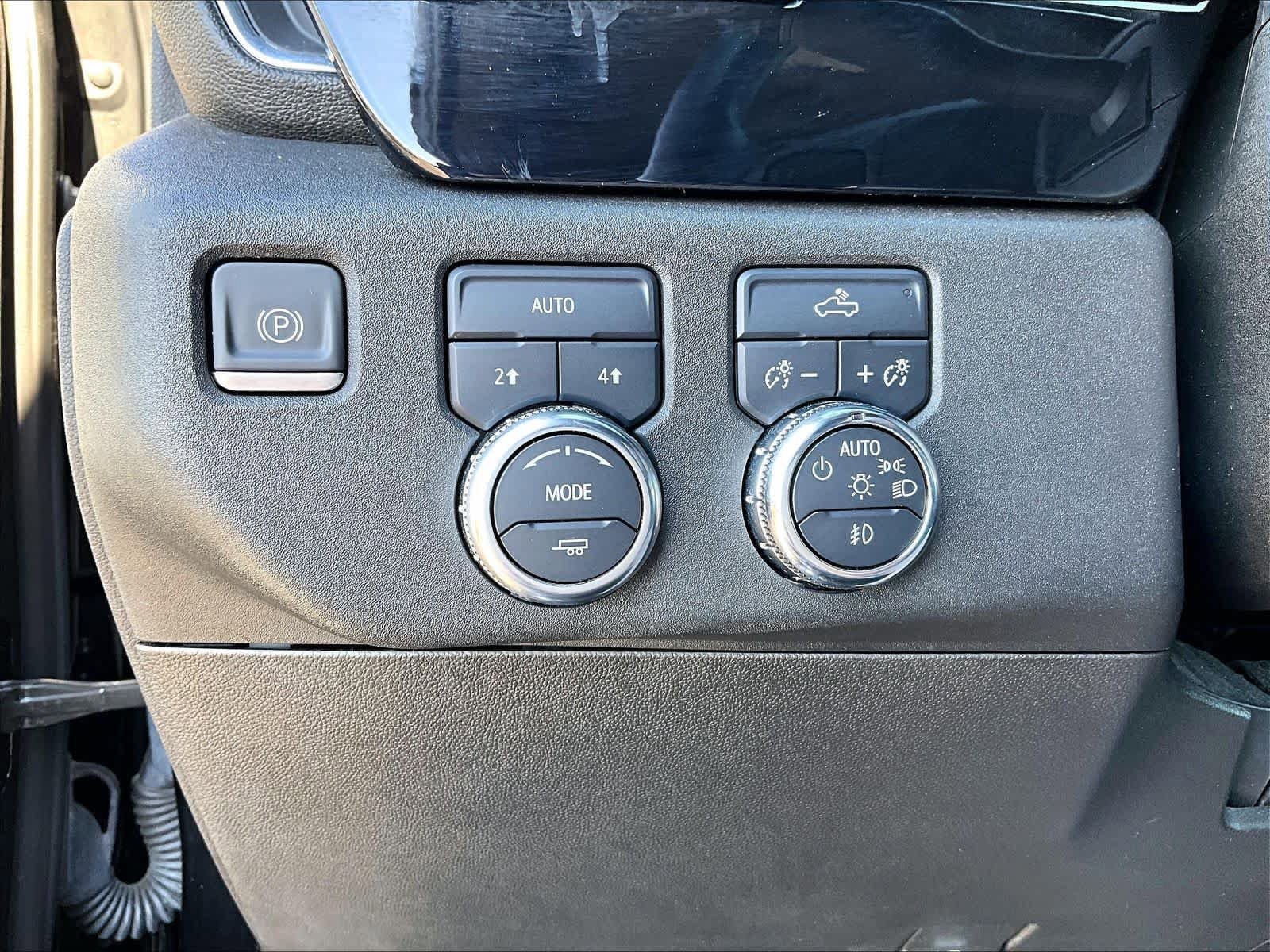Used 2023 GMC Sierra 1500 Elevation w/ LPO, Elevation Black Package AWD/4WD image 26