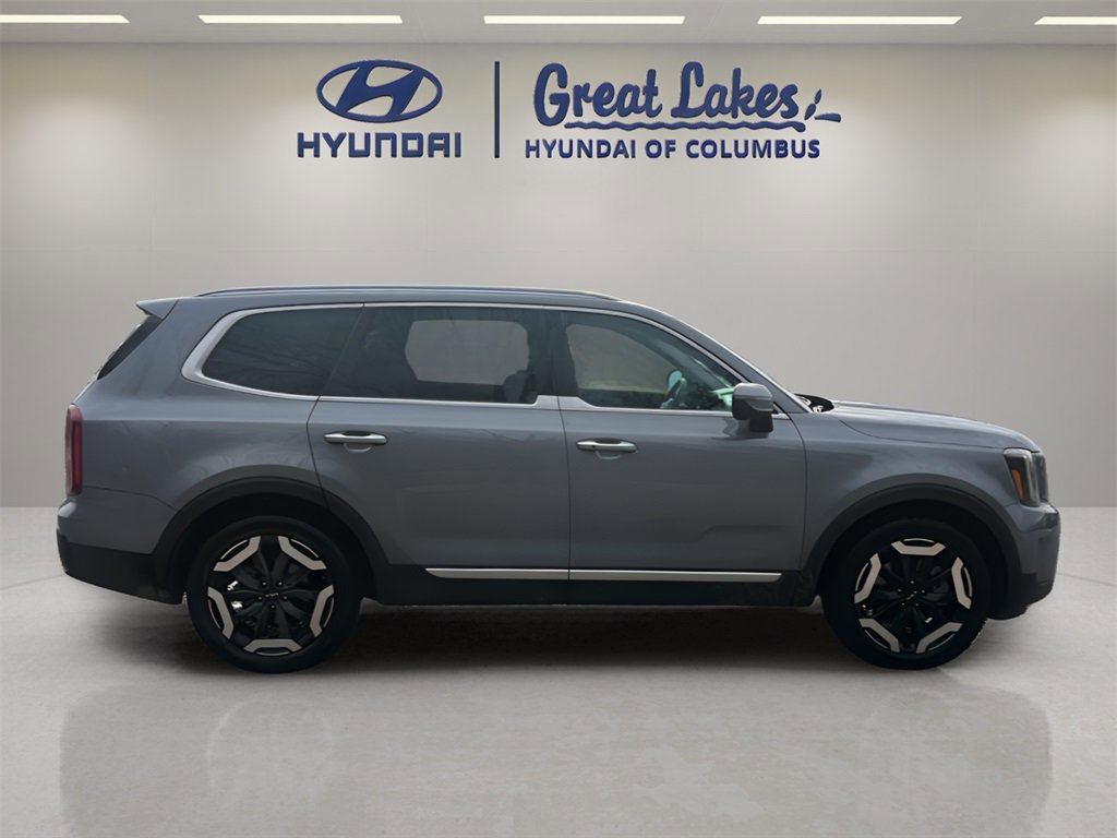 Used 2023 Kia Telluride S image 6