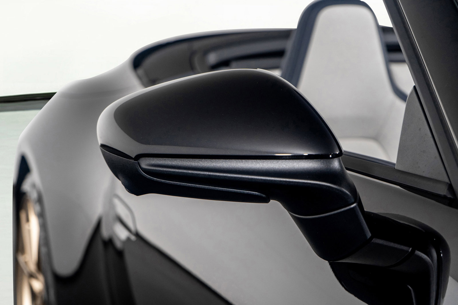 Used 2025 Porsche 911 Carrera S image 25