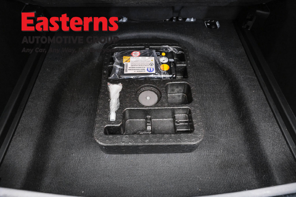 Used 2024 Jeep Compass Latitude AWD/4WD image 21