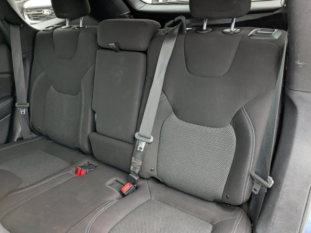 Used 2019 Jeep Cherokee Latitude w/ Popular Appearance Group AWD/4WD image 25