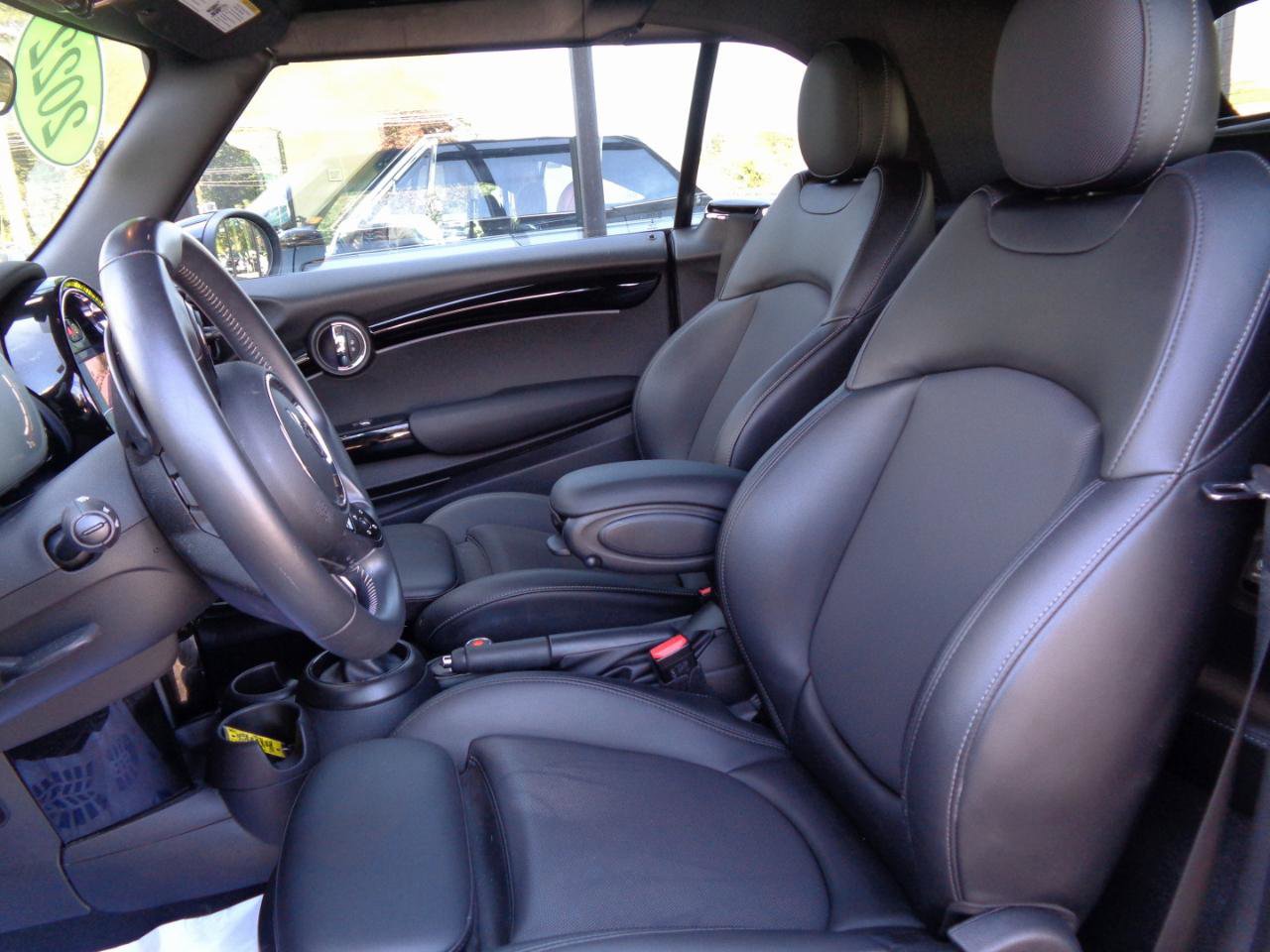 Used 2022 MINI Cooper S image 8