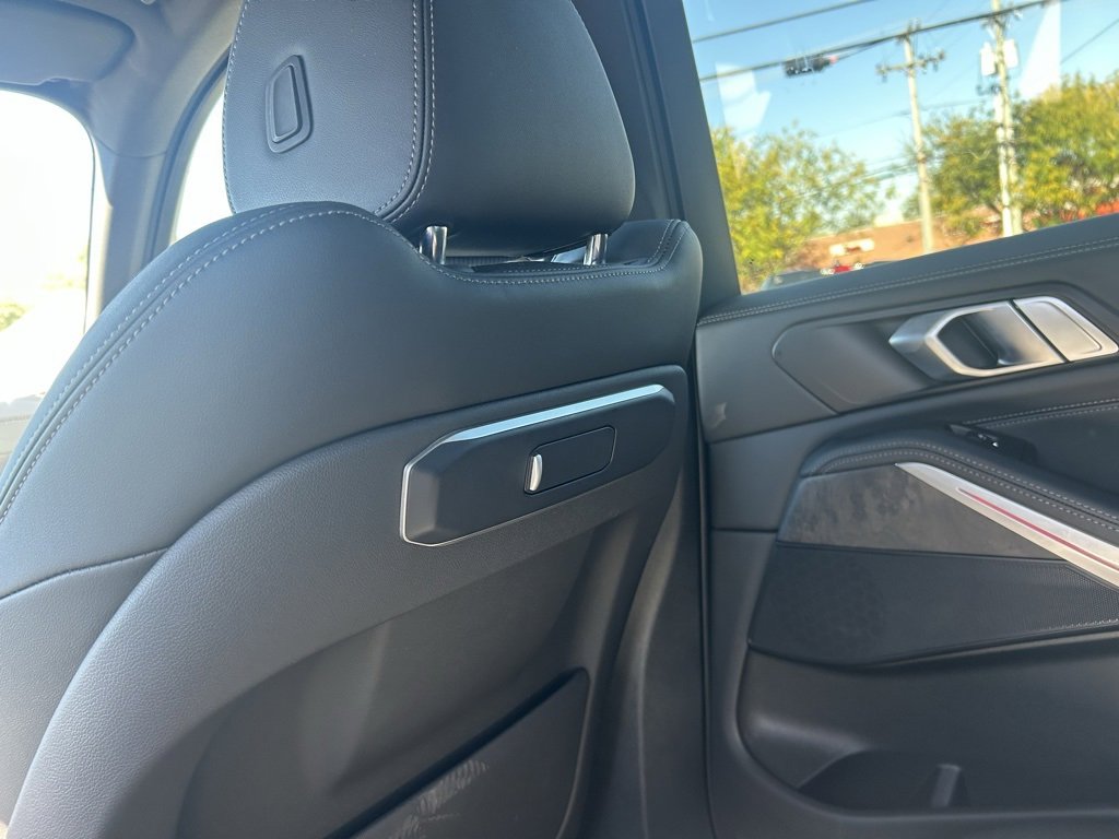 Used 2024 BMW X5 xDrive50e w/ M Sport Package image 28