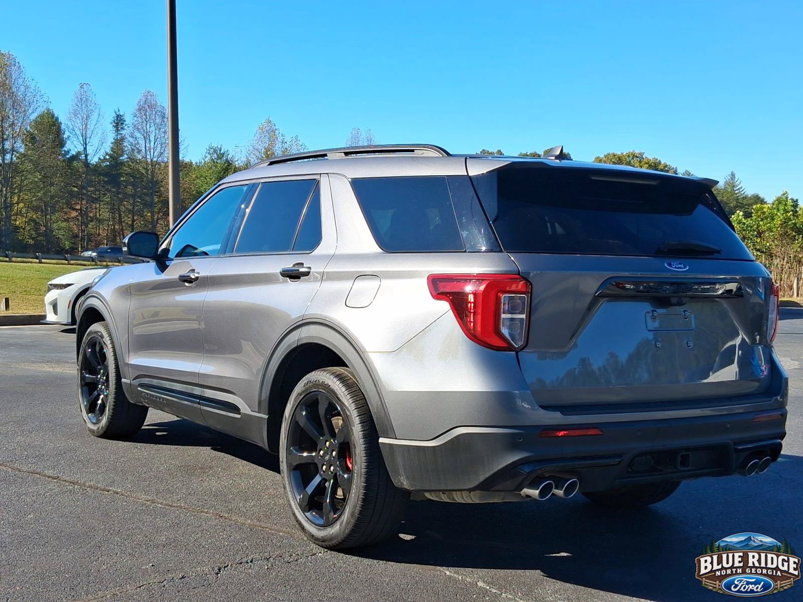 Used 2024 Ford Explorer ST w/ Equipment Group 401A AWD/4WD image 3