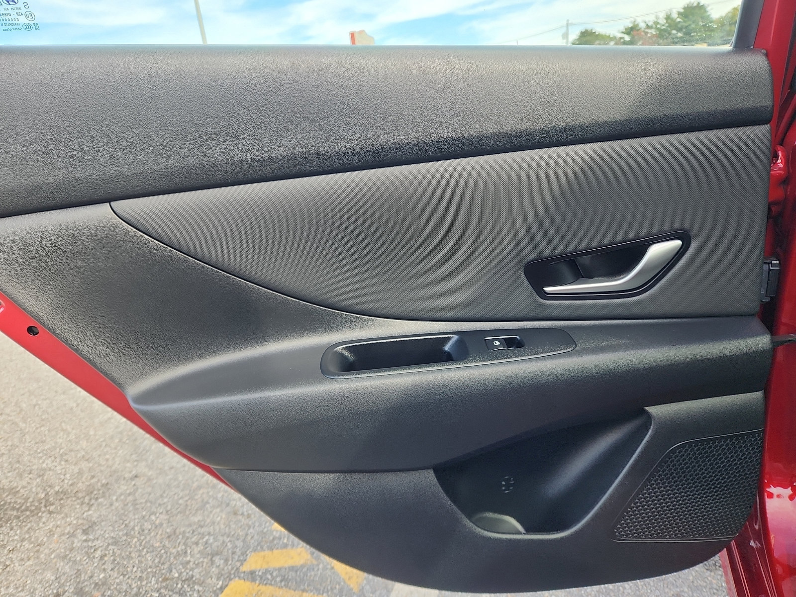 Certified 2025 Hyundai Elantra Limited FWD image 27