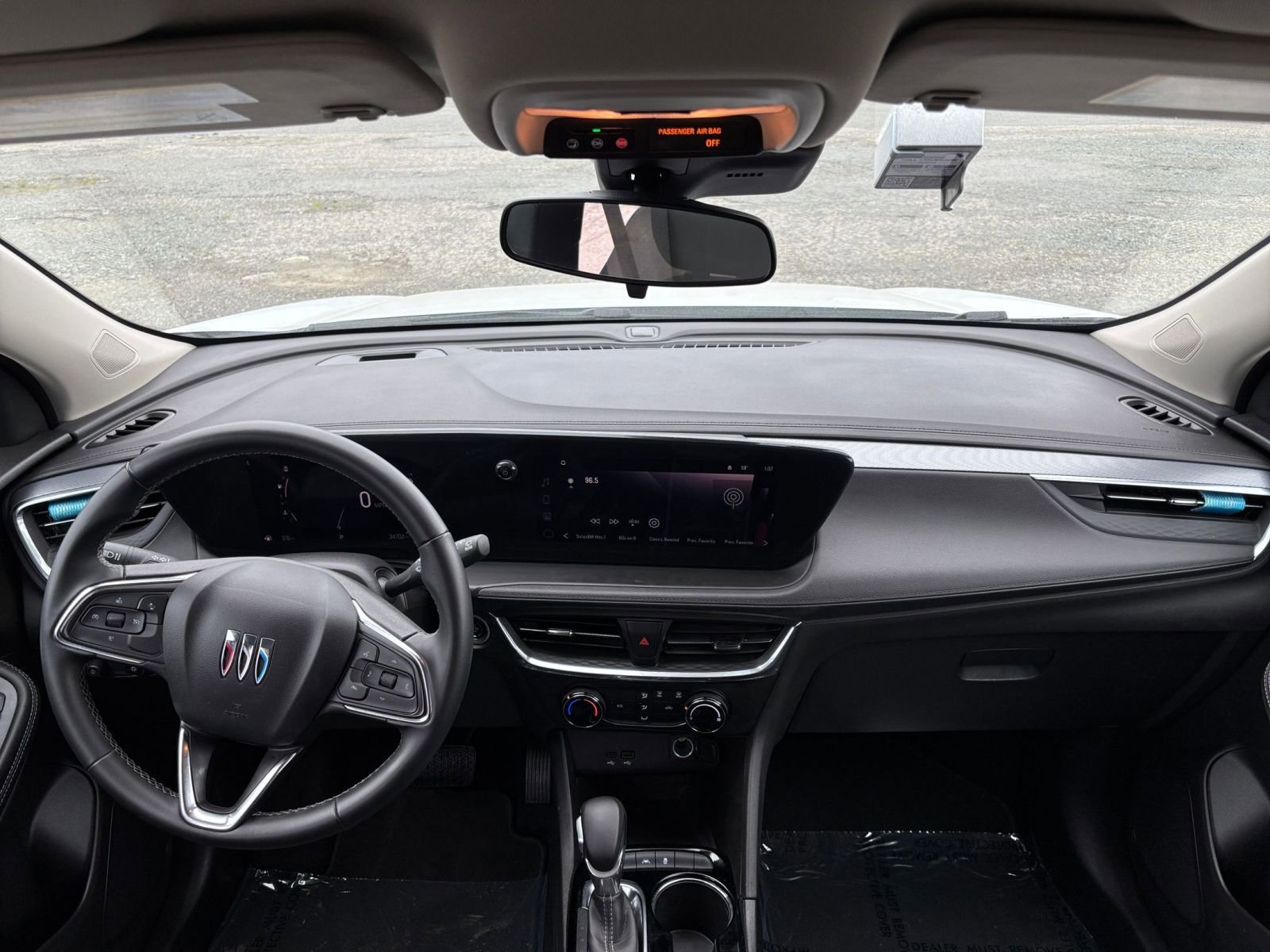 Used 2025 Buick Encore GX Preferred FWD image 29