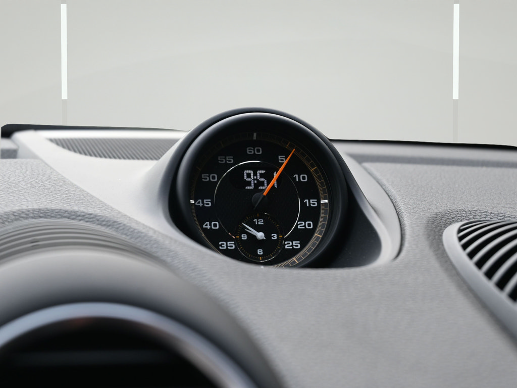 Certified 2025 Porsche 718 Boxster Spyder RS RWD image 29