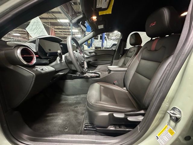 Used 2024 Chevrolet Trax RS w/ Driver Confidence Package image 26