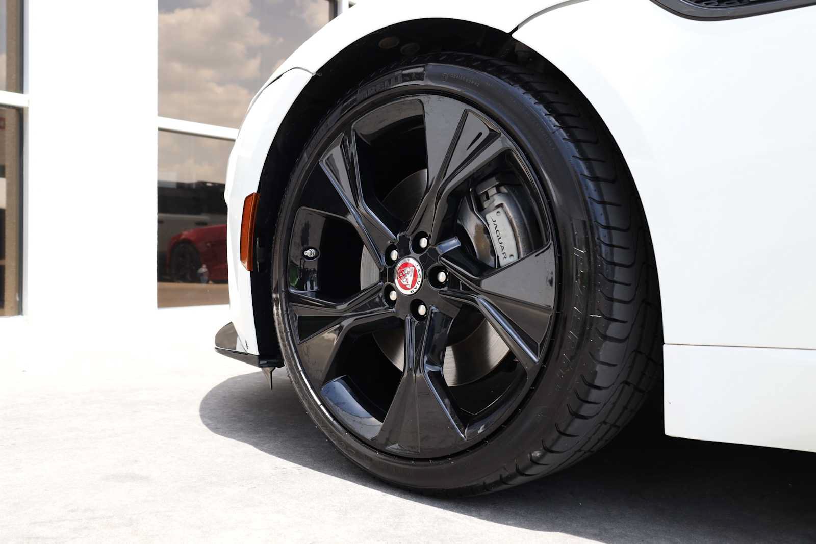 Used 2021 Jaguar F-TYPE Convertible RWD image 51