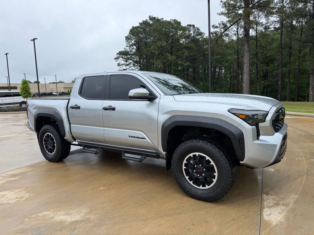Used 2024 Toyota Tacoma TRD Off-Road AWD/4WD image 7