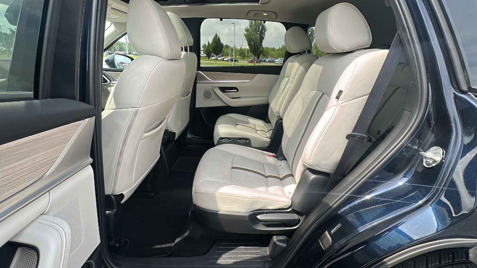 Used 2024 MAZDA CX-90 Plug-In Hybrid w/ Premium Plus image 26