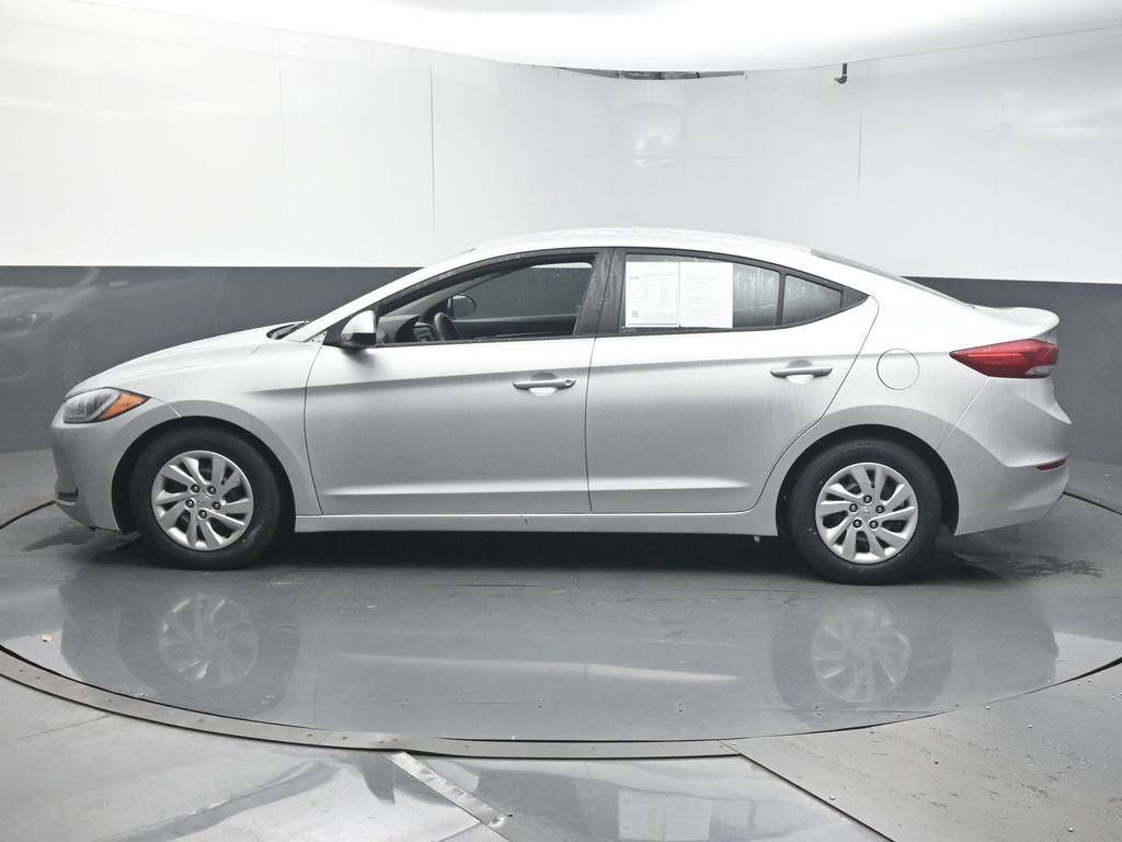 Used 2018 Hyundai Elantra SE w/ Cargo Package image 5