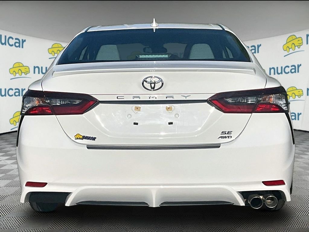 Used 2024 Toyota Camry SE AWD/4WD image 5