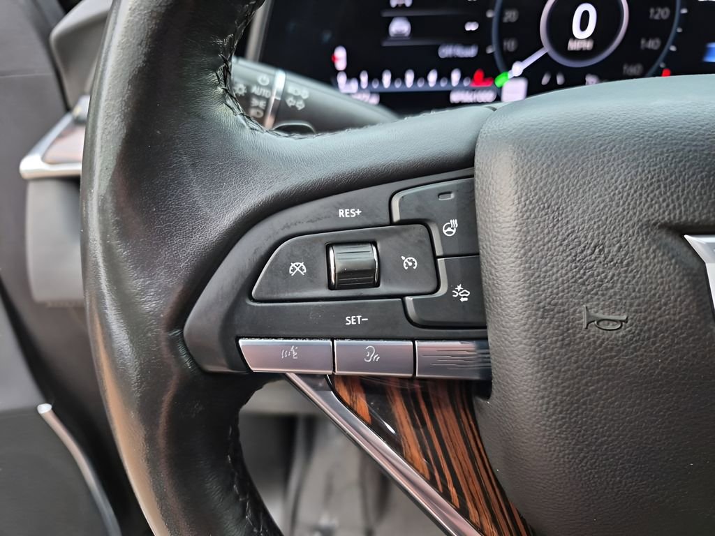 Used 2023 Cadillac Escalade ESV Luxury image 33