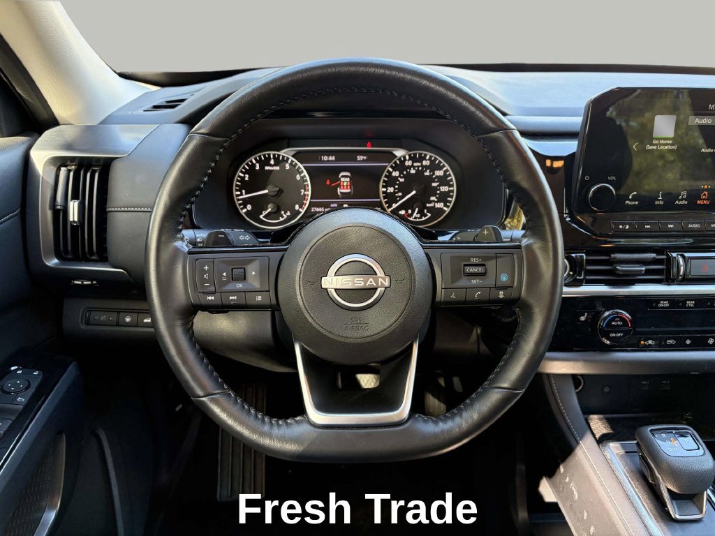 Used 2024 Nissan Pathfinder SL AWD/4WD image 13