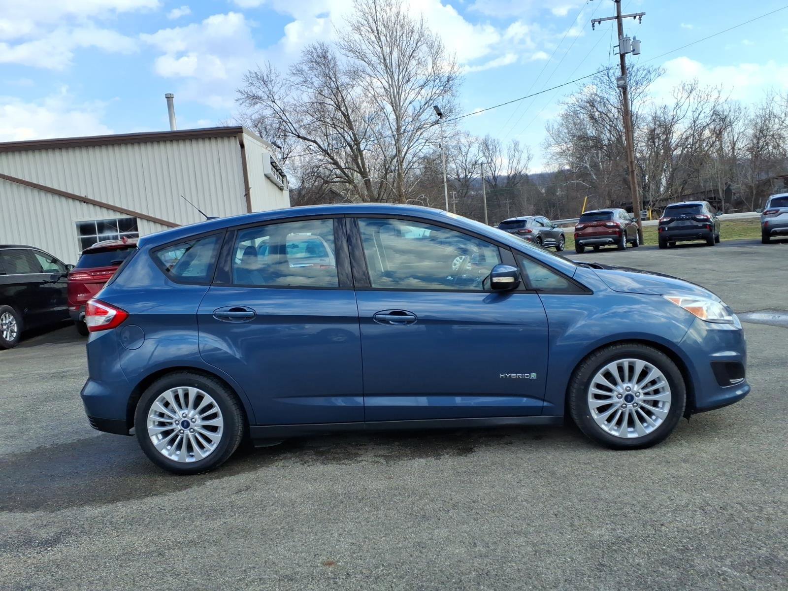 Used 2018 Ford C-MAX SE image 2