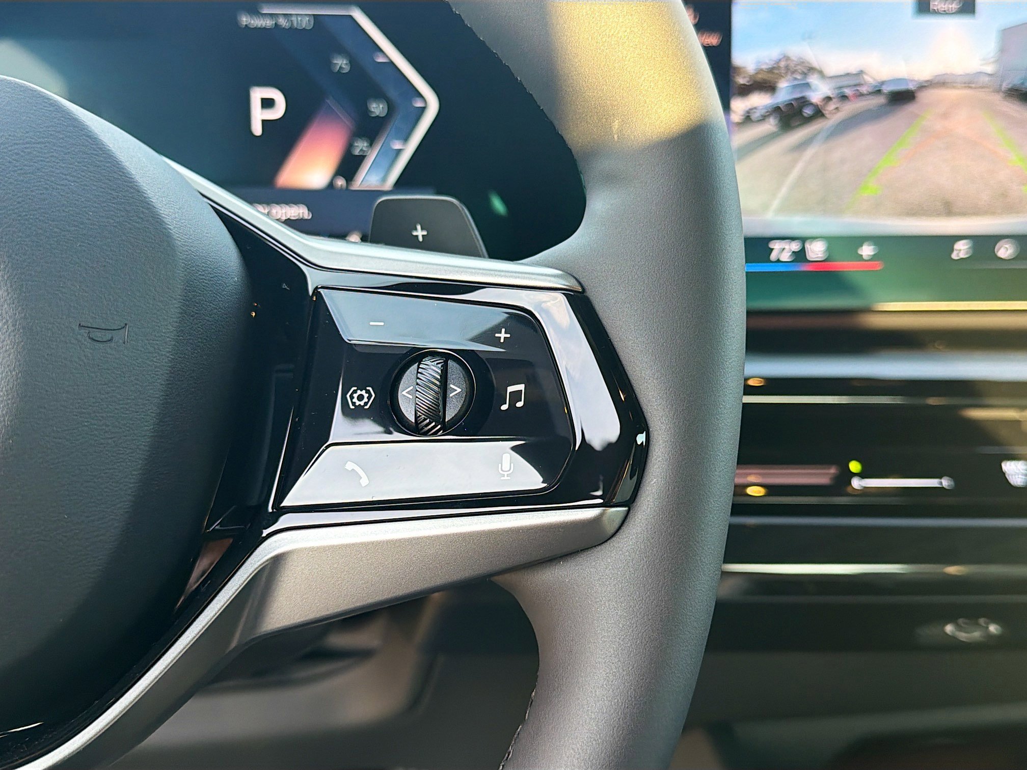 New 2026 BMW 530i w/ Convenience Package image 38