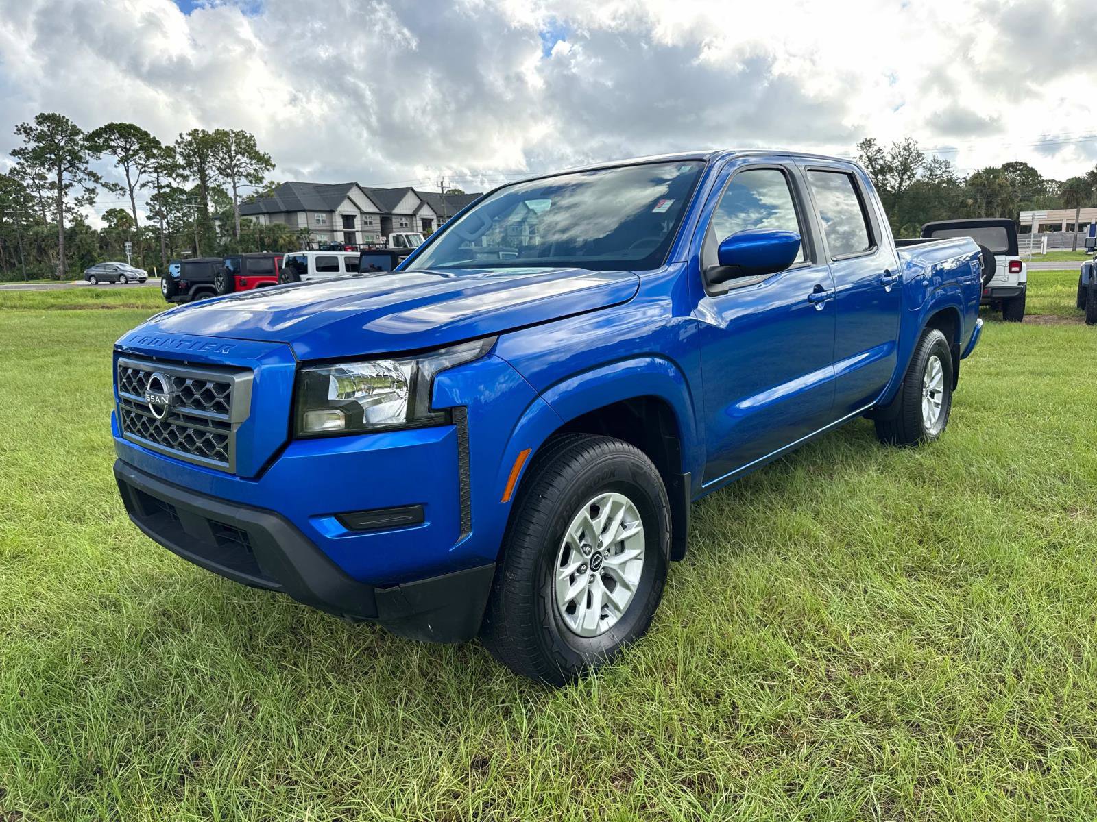 Used 2024 Nissan Frontier SV w/ Technology Package image 7