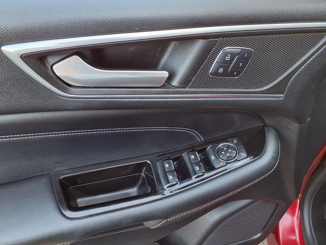 Used 2015 Ford Edge Titanium w/ Equipment Group 302A image 17