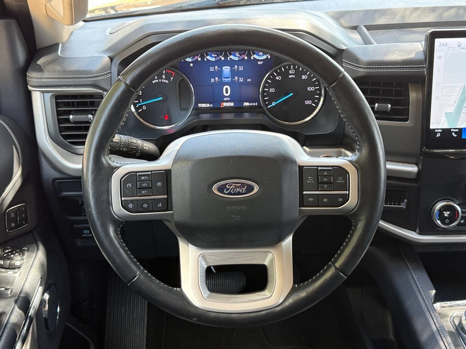 Used 2023 Ford Expedition XLT AWD/4WD image 29