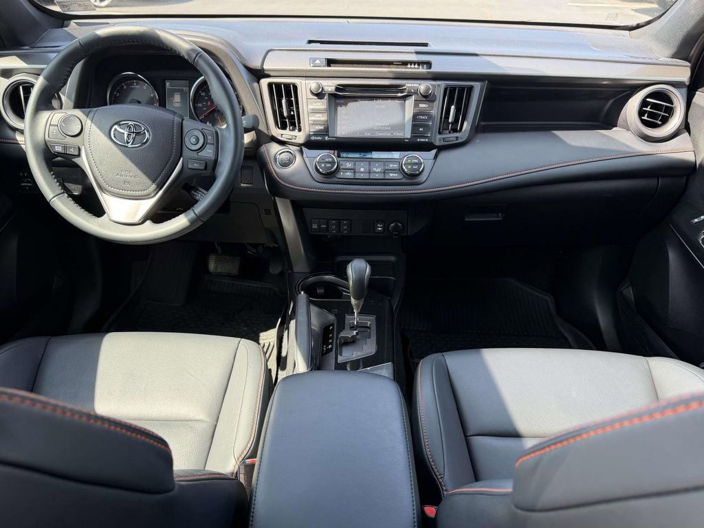 Used 2017 Toyota RAV4 SE w/ Power Extra Value Package image 20
