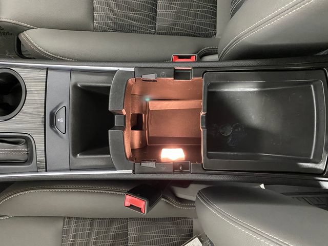 Certified 2018 Chevrolet Impala LT FWD image 28