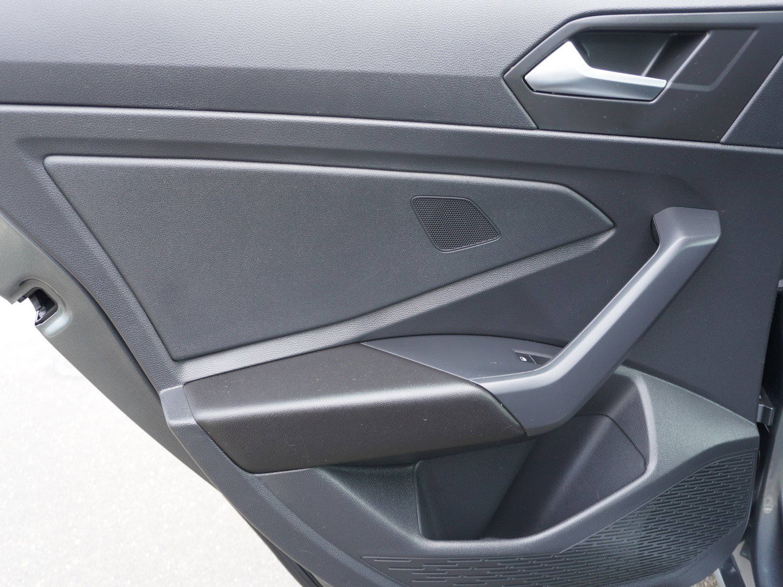 Used 2022 Volkswagen Jetta SE image 11