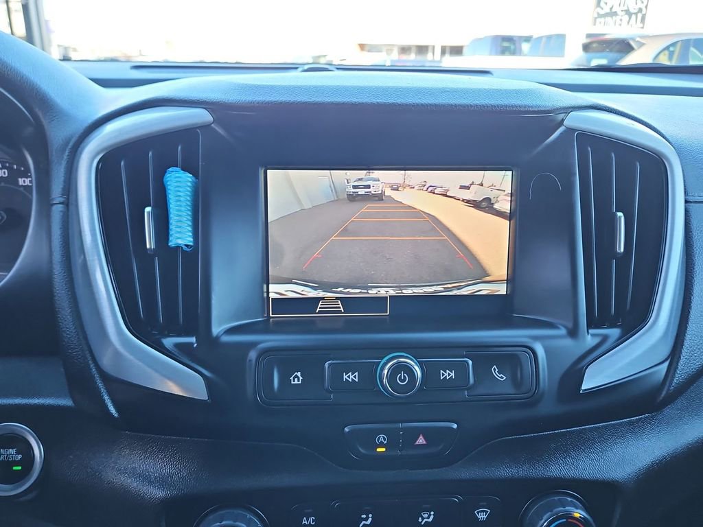 Used 2024 GMC Terrain SLE image 16