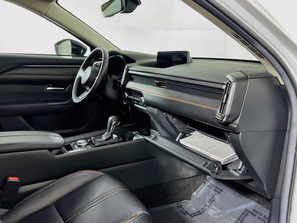 Used 2025 MAZDA CX-50 AWD 2.5 S w/ Premium Plus Pkg image 32
