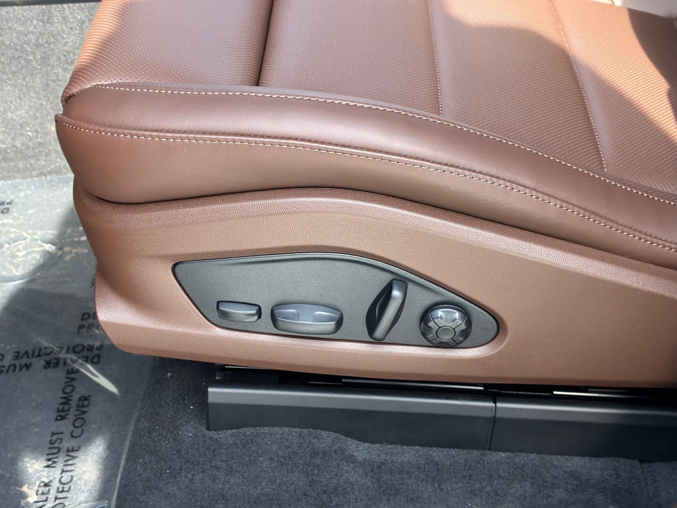 New 2026 Porsche Macan 4 Electric AWD/4WD image 28