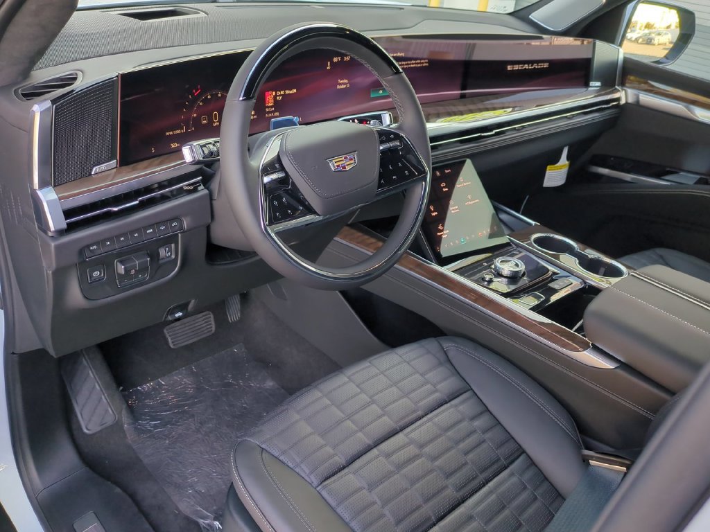 New 2026 Cadillac Escalade Platinum Sport AWD/4WD image 11