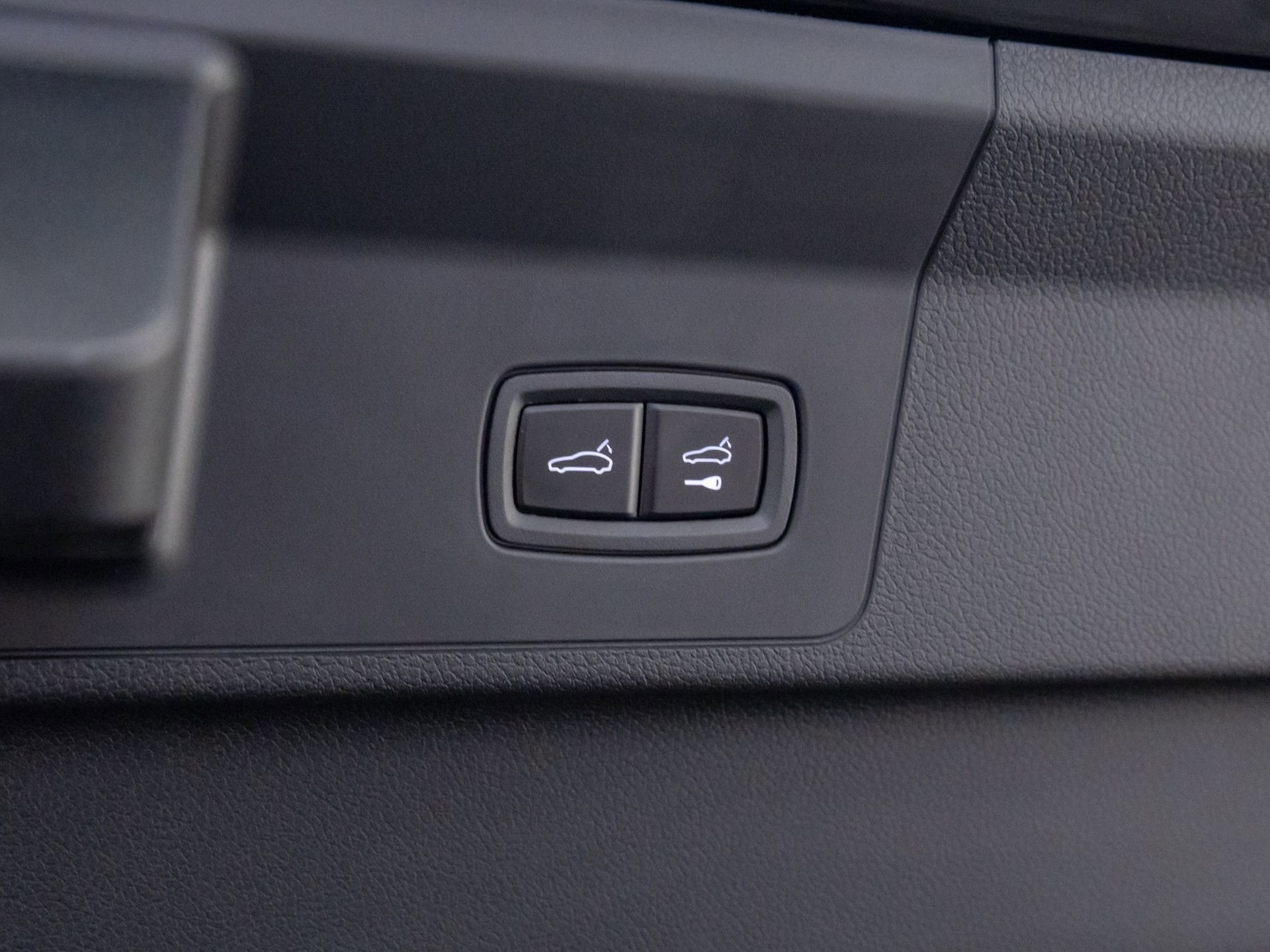 New 2025 Porsche Panamera 4 image 35