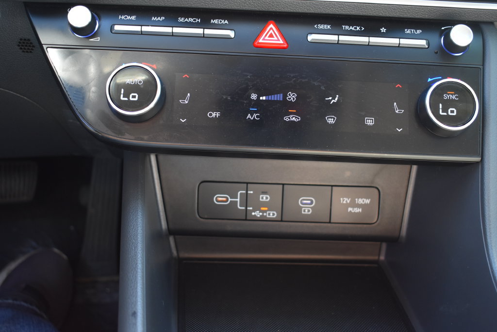 Certified 2024 Hyundai Sonata SEL FWD image 25