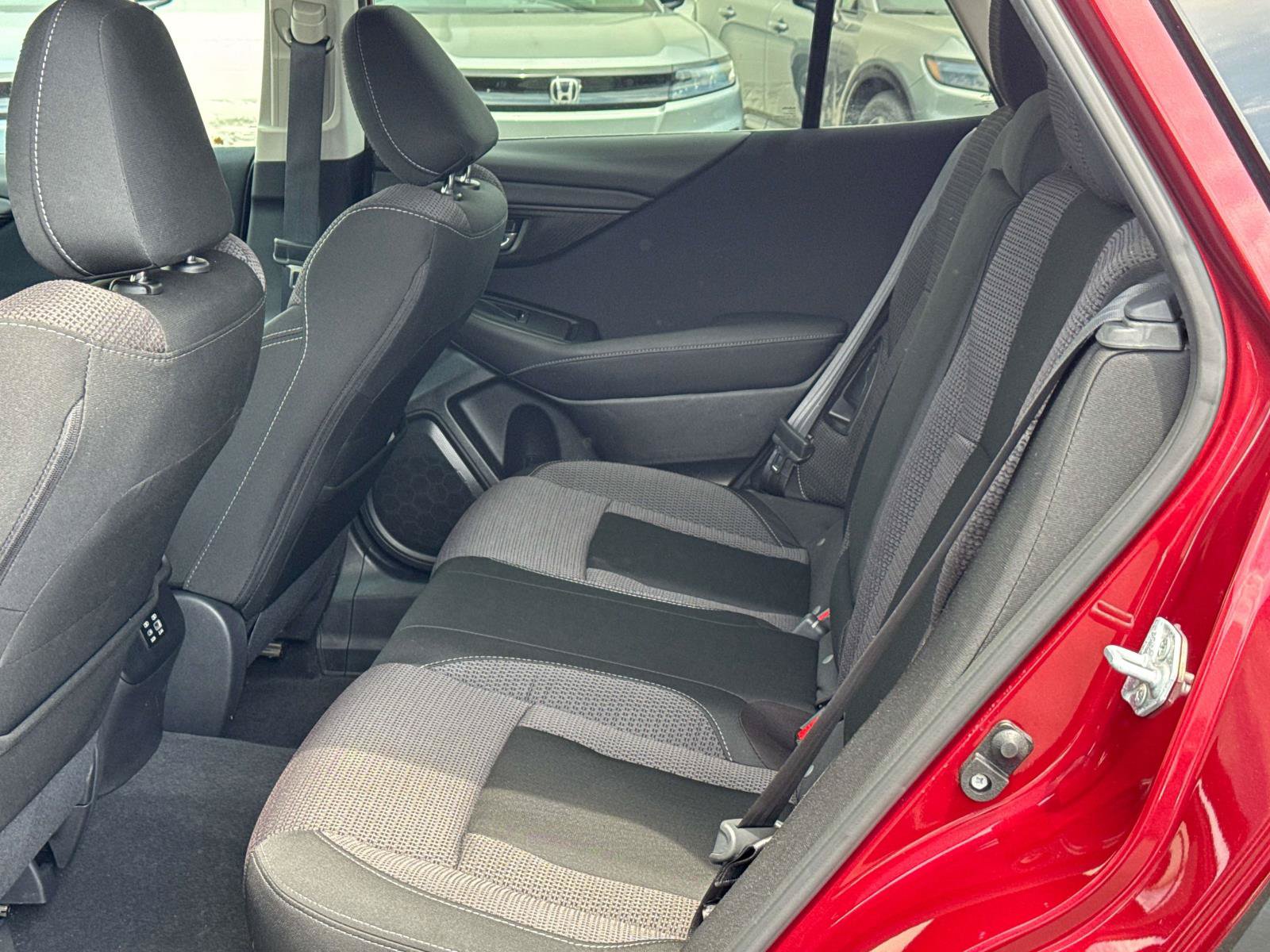Used 2025 Subaru Outback Premium AWD/4WD image 18