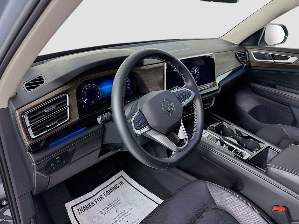 Used 2025 Volkswagen Atlas SEL image 9