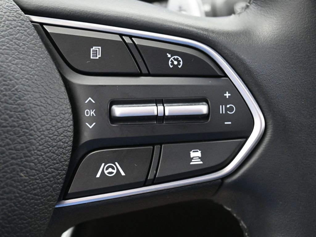 Used 2022 Hyundai Santa Fe Limited image 13