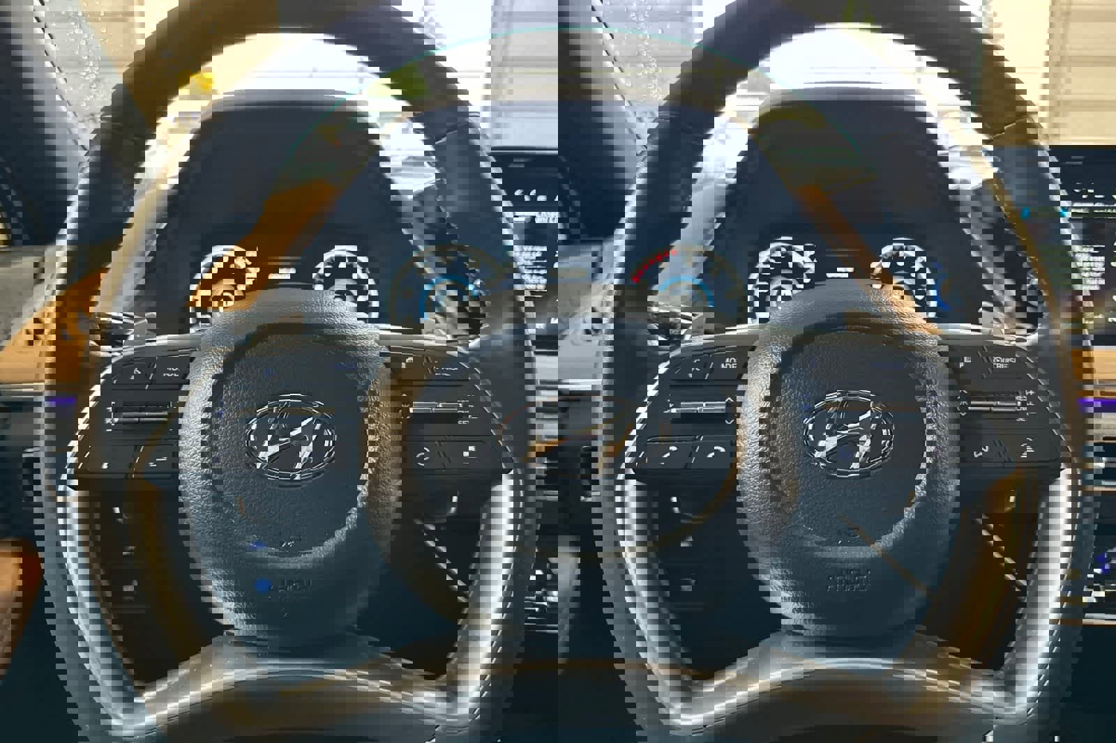 Used 2022 Hyundai Sonata Limited w/ Winter Weather Package image 29