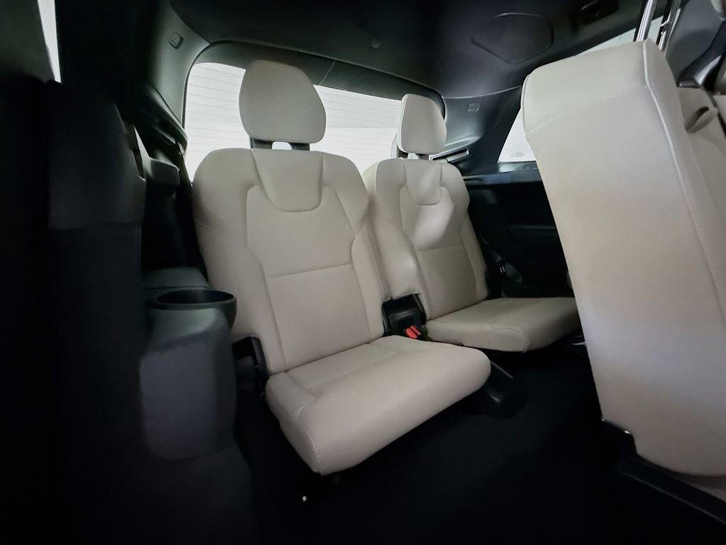 New 2026 Volvo XC90 B6 Plus w/ Protection Package Premier image 28