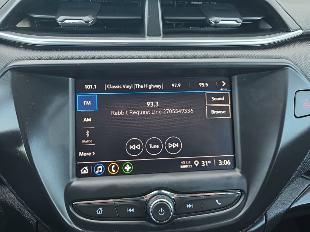 Used 2022 Chevrolet TrailBlazer LT w/ LPO, Blackout Package image 18