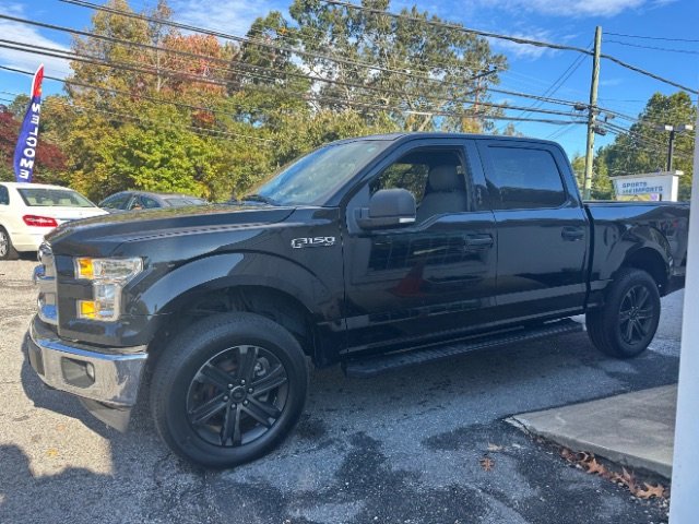 Used 2017 Ford F150 XLT image 2