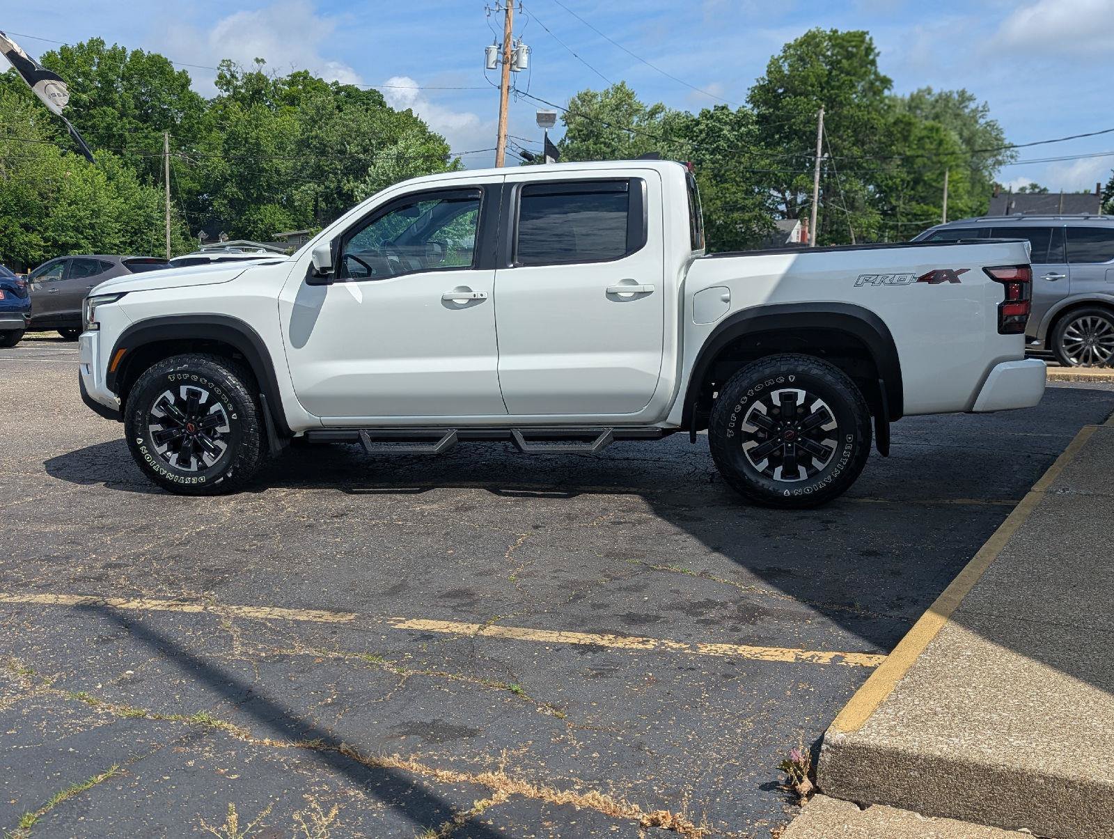 Used 2023 Nissan Frontier PRO-4X w/ Pro Convenience Package AWD/4WD image 5