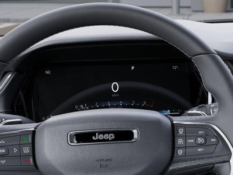 New 2025 Jeep Grand Cherokee Altitude image 17