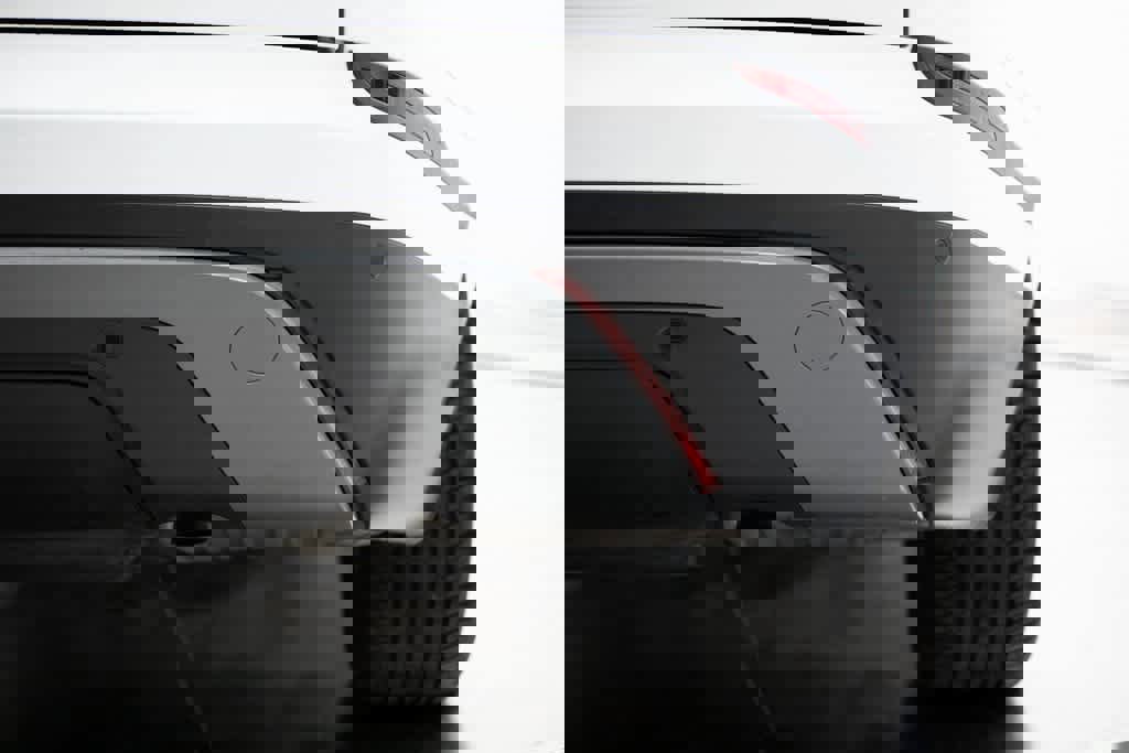 Used 2018 Land Rover Range Rover Velar S image 33