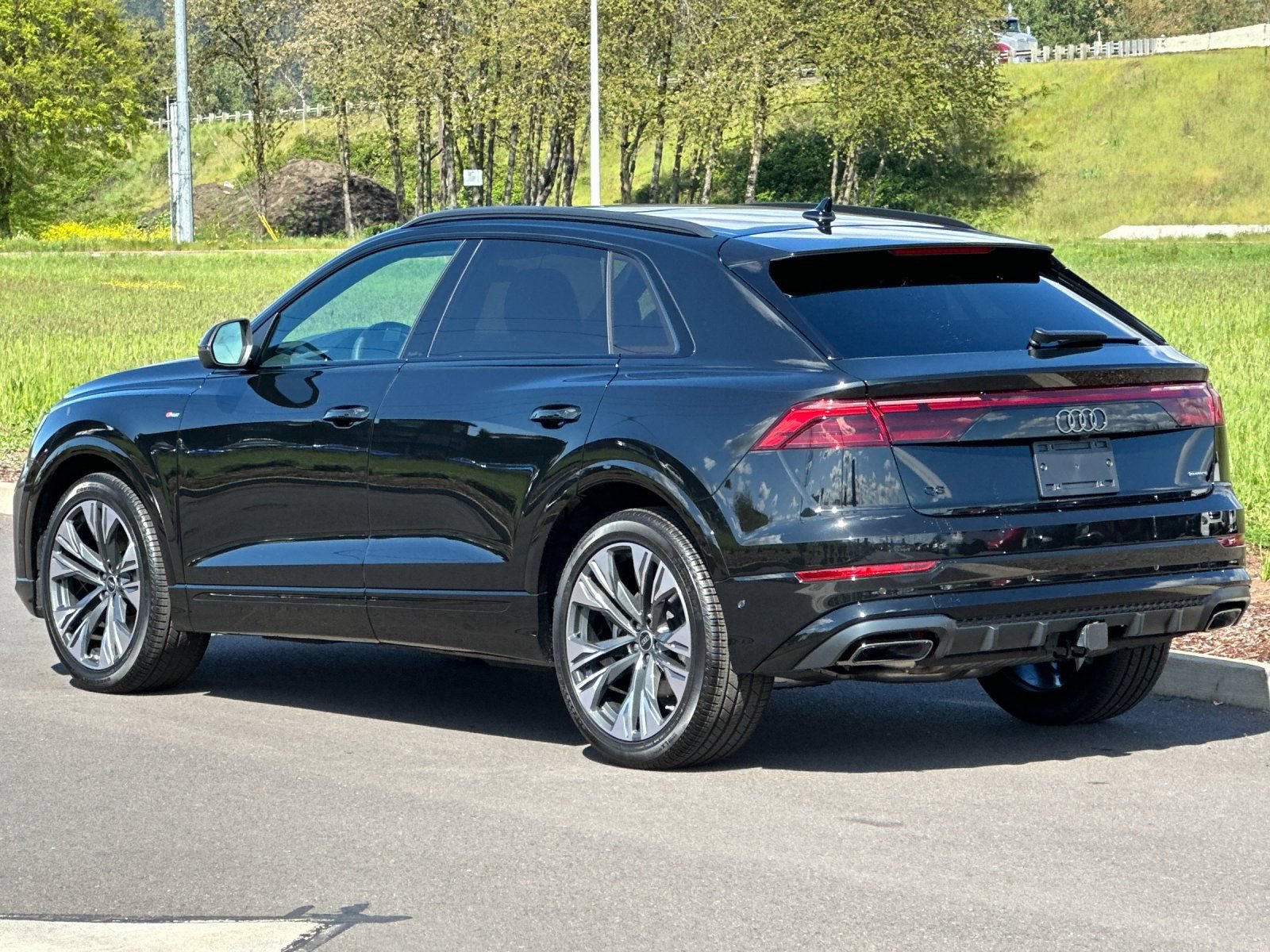 New 2026 Audi Q8 Premium Plus AWD/4WD image 5
