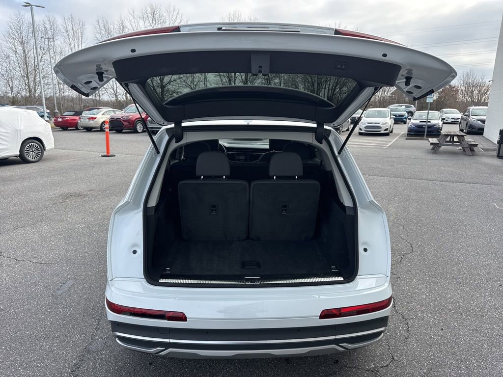 Used 2023 Audi Q7 3.0T Premium image 11