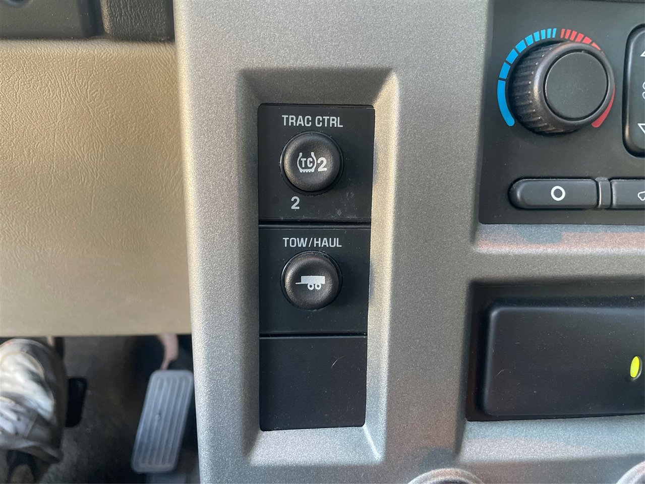 Used 2003 HUMMER H2 w/ Preferred Equipment Group image 67